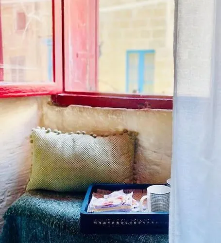 Сasa de vacaciones 300yr Old, Self Catering, Tiny House In Centre, Gozo *