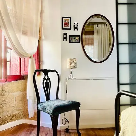 300yr Old, Self Catering, Tiny House In Centre, Gozo