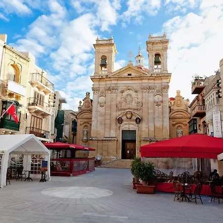 300yr Old, Self Catering, Tiny House In Centre, Gozo *