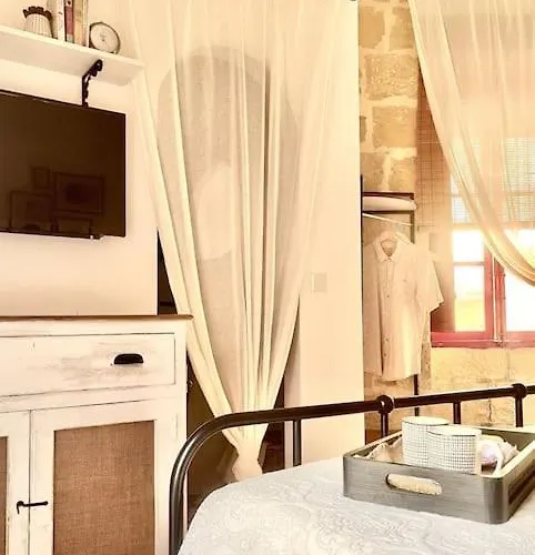 300yr Old, Self Catering, Tiny House In Centre, Gozo Dom wakacyjny